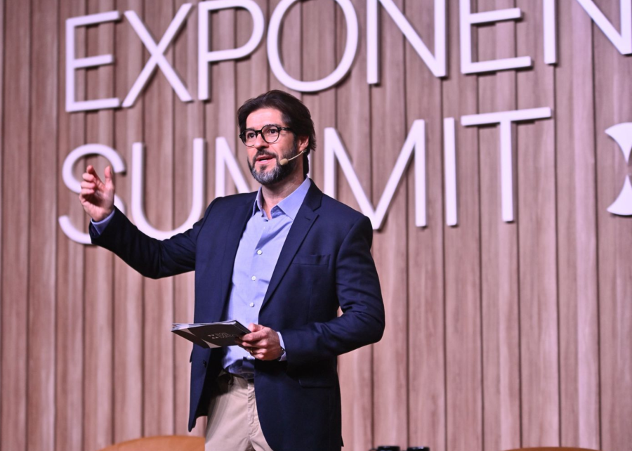 Exponential Summit reúne mais de 200 CEOs e C-Levels e aponta tendências inovadoras